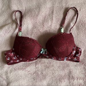Hollister Gilly Hicks Bra